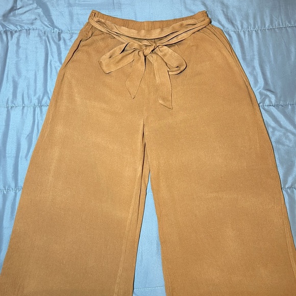 (NWT) Fashion Nova women’s Here Thriving Pant Set. Size Medium. - Picture 4 of 12